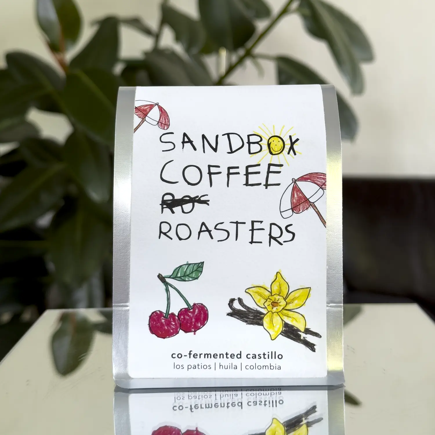 Sandbox Coffee Roasters Cherry Co-fermented Castilloの袋